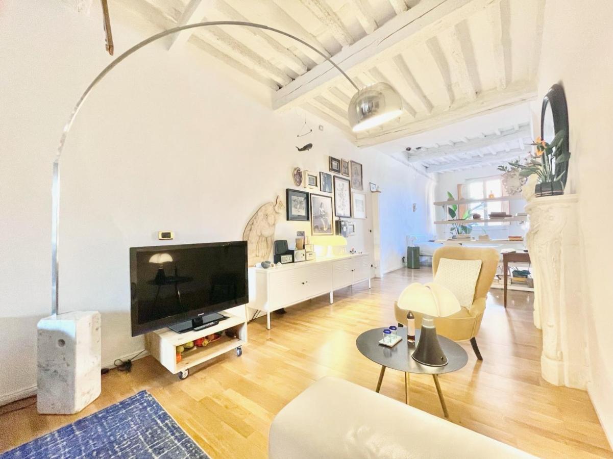 La Casa Del Pesce - Within The Historical Walls Of ลุคคา ภายนอก รูปภาพ
